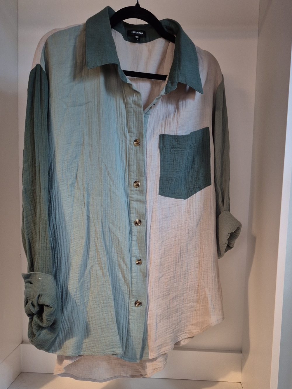 mittoshop Two-Tone Sage Green and Cream Button-Down Shirt